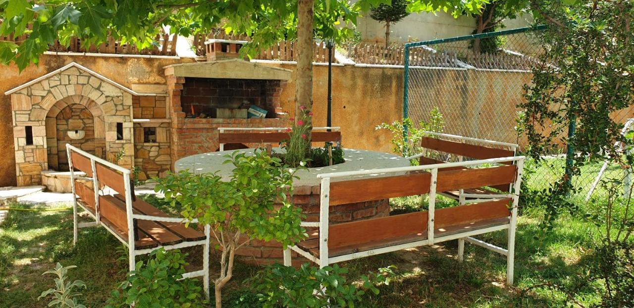 Redsun Apartment Vlorë 外观 照片