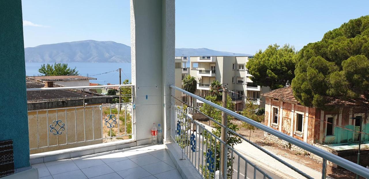 Redsun Apartment Vlorë 外观 照片