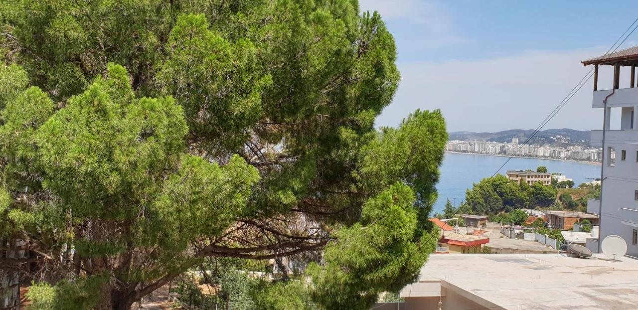 Redsun Apartment Vlorë 外观 照片