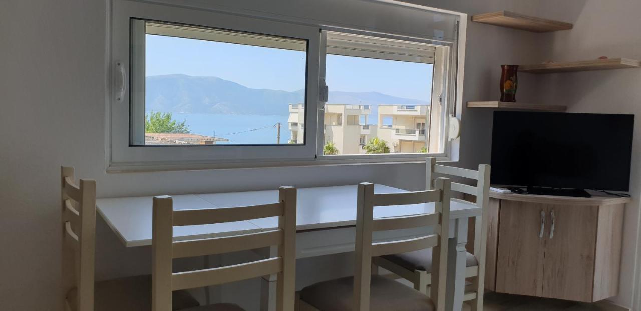 Redsun Apartment Vlorë 外观 照片