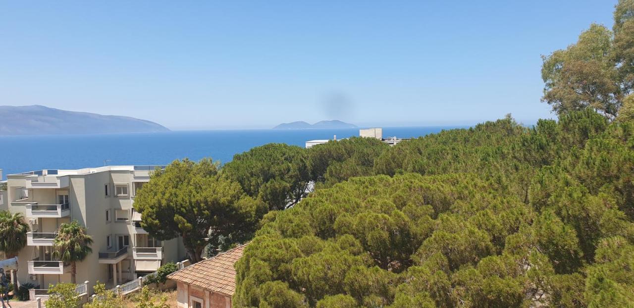 Redsun Apartment Vlorë 外观 照片