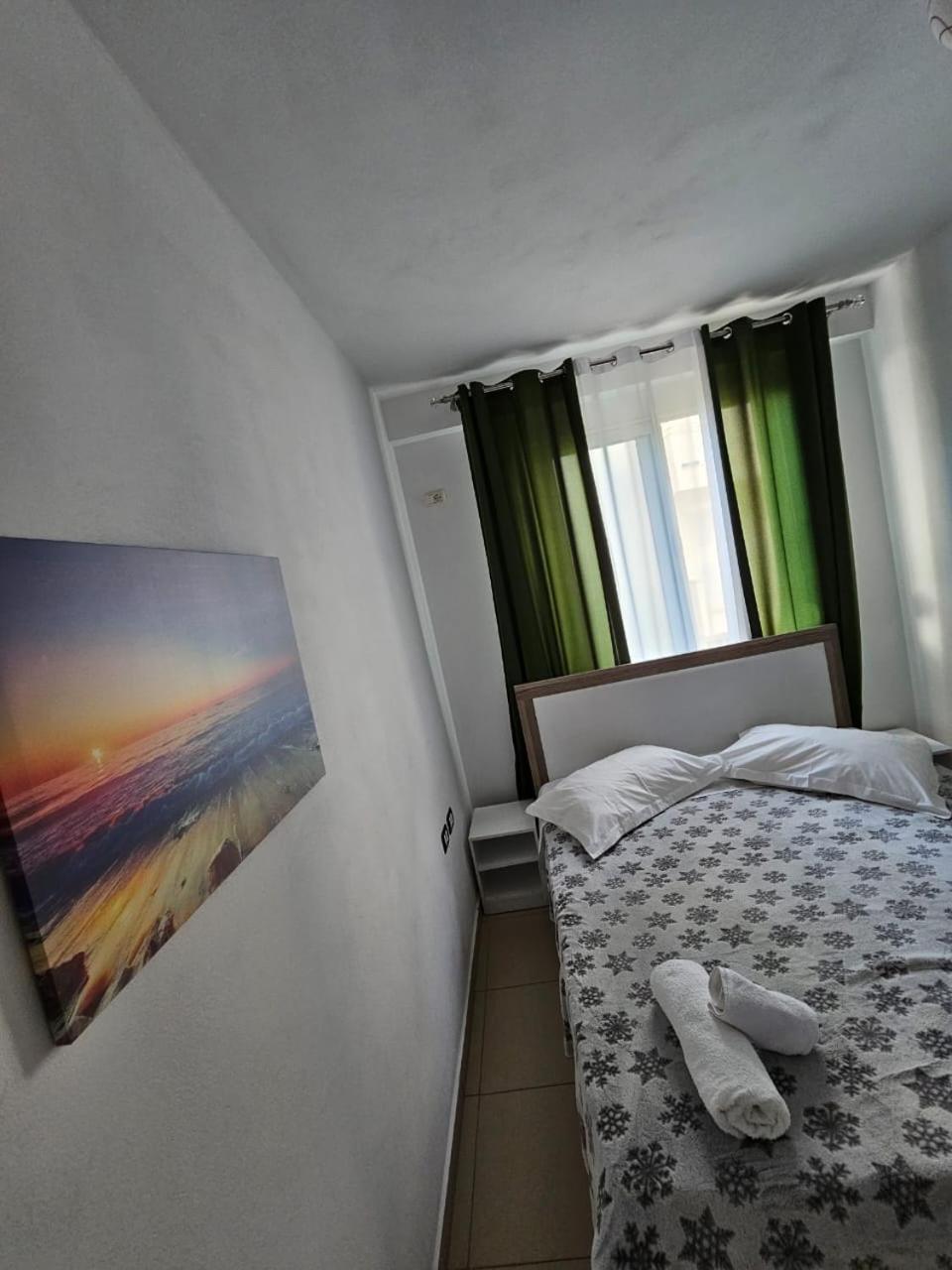 Redsun Apartment Vlorë 外观 照片