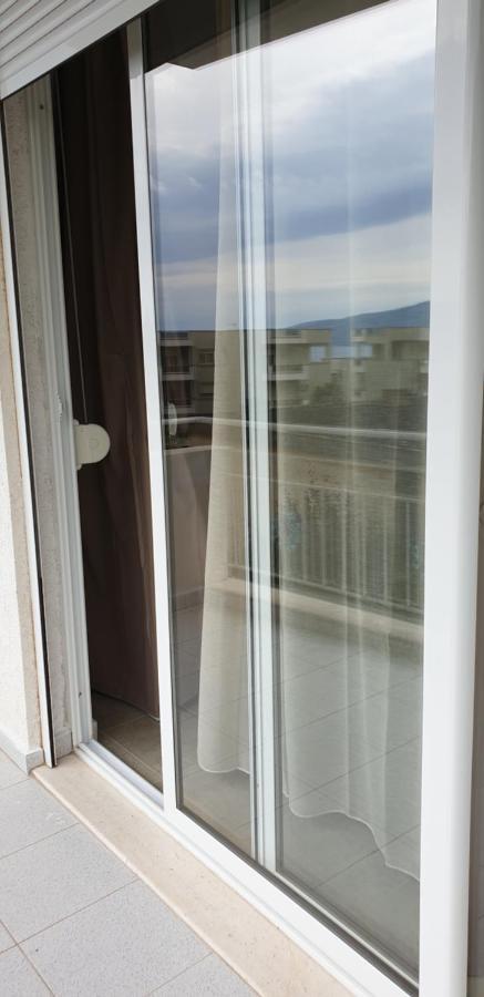 Redsun Apartment Vlorë 外观 照片